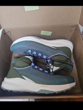 Eddie Bauer Women's Herron Hiking Boot Sz8 New!